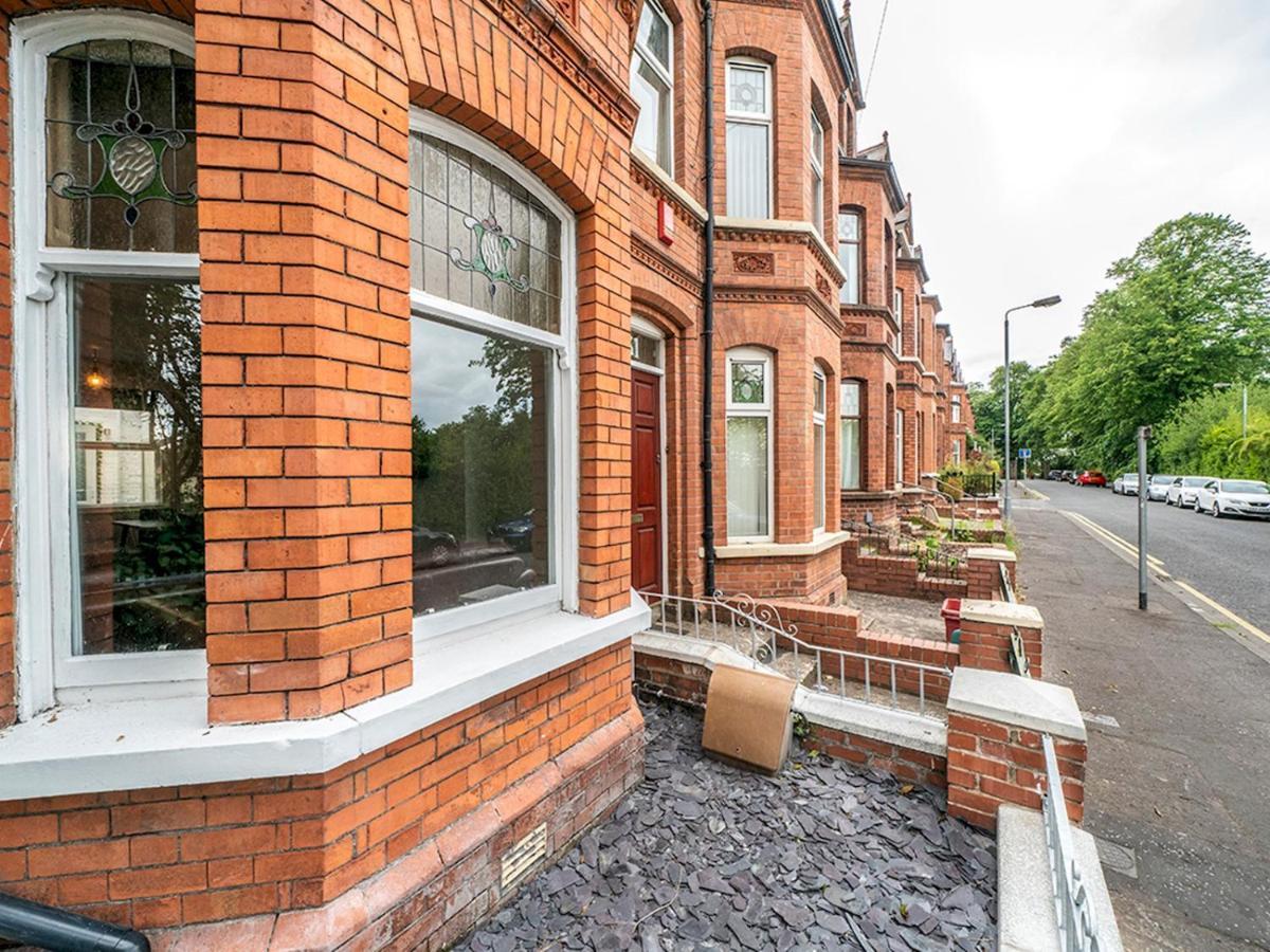 Pass The Keys Beautiful 4Br Restored Red Brick Cafes And Park Belfast Exterior photo