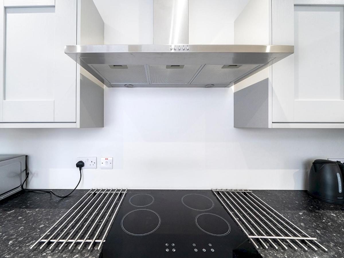 Pass The Keys Beautiful 4Br Restored Red Brick Cafes And Park Belfast Exterior photo
